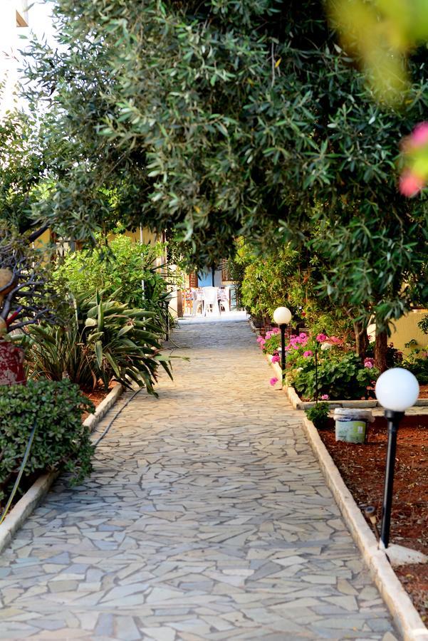Alex Home Apartments Limenas Chersonisou Exterior foto